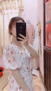 Đầm váy hoa nhí cổ vuông
