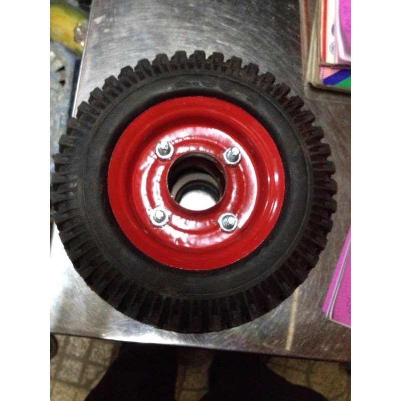 bánh xe cao su đặc vành thép 20cm( 250-4)(1bánh)