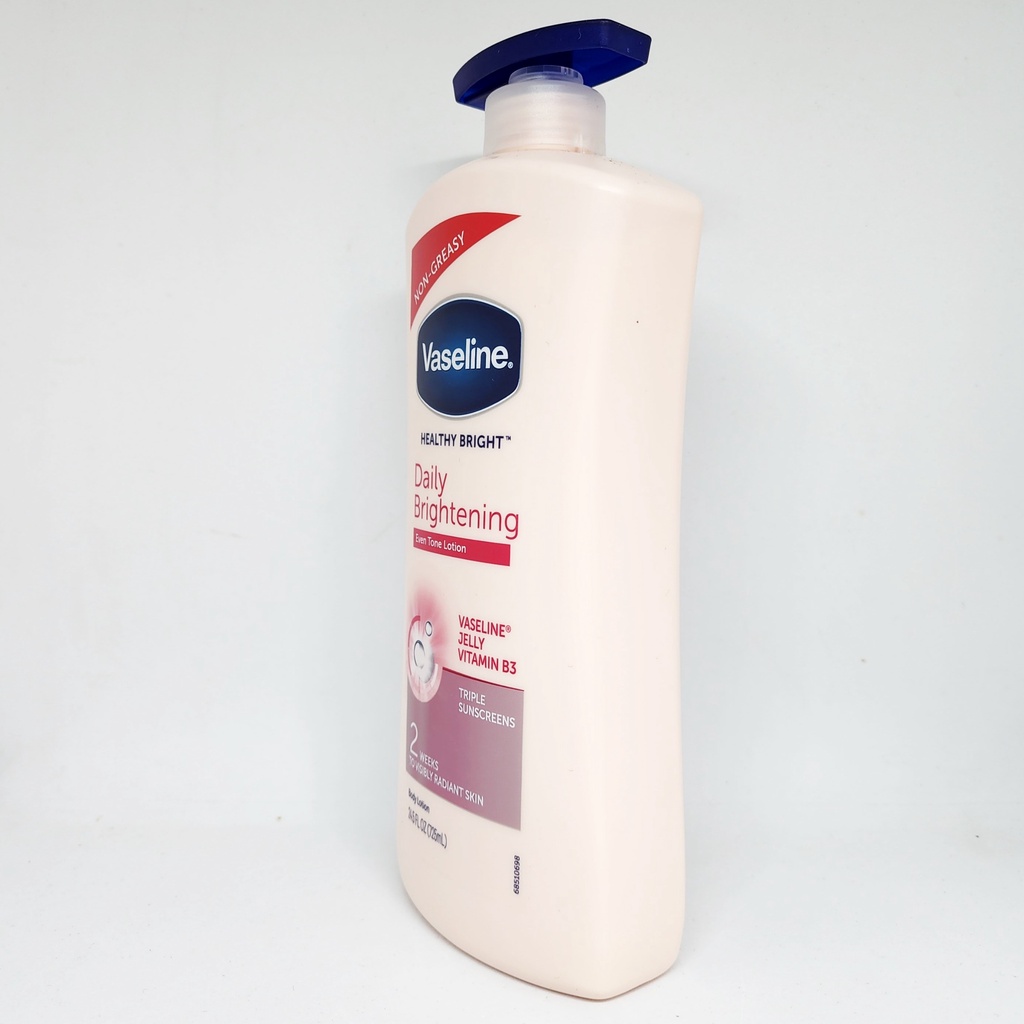 Sữa dưỡng thể trắng da Vaseline UV Lightening 725ml