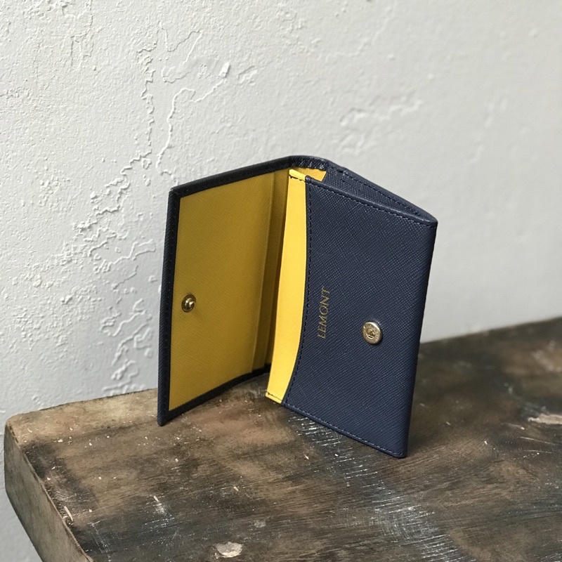 Ví da bò thật Tiny màu Xanh Navy phối Vàng nhỏ gọn - Thiết kế chính hãng từ Lemont.