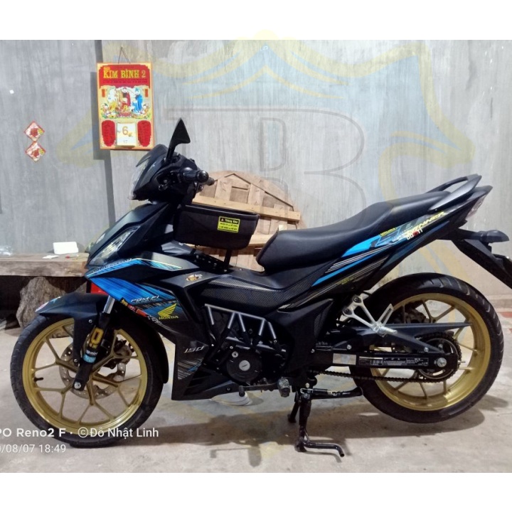 ( Quí khách vui lòng mang ra tiệm cho thợ dán ) Tem winner sọc xanh