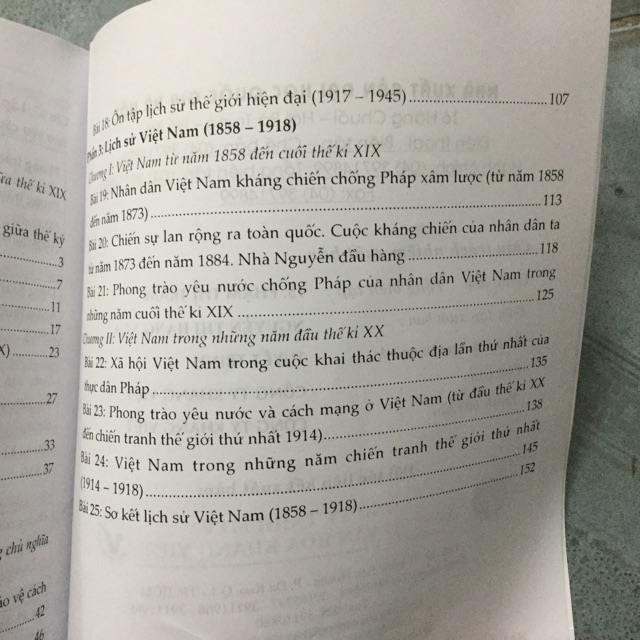 Sách - Bồi dưỡng học sinh giỏi Lịch Sử 11