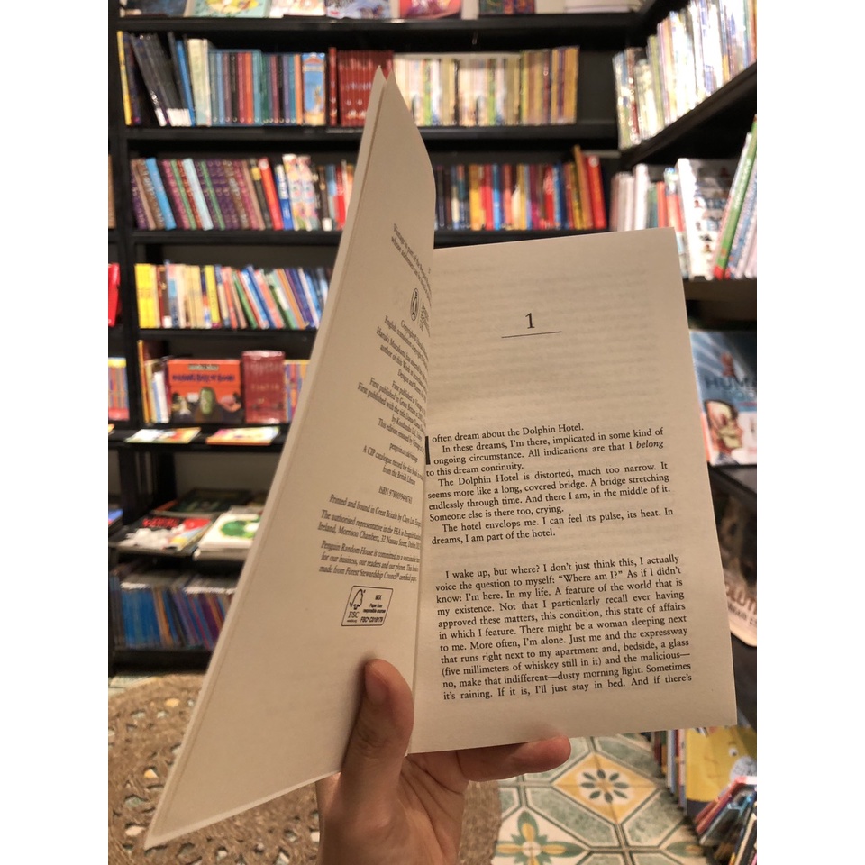 Sách - Dance Dance Dance