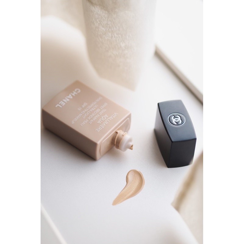 Kem nền Chanel Vitalumiere Aqua SPF 15 tông 20 30 ml