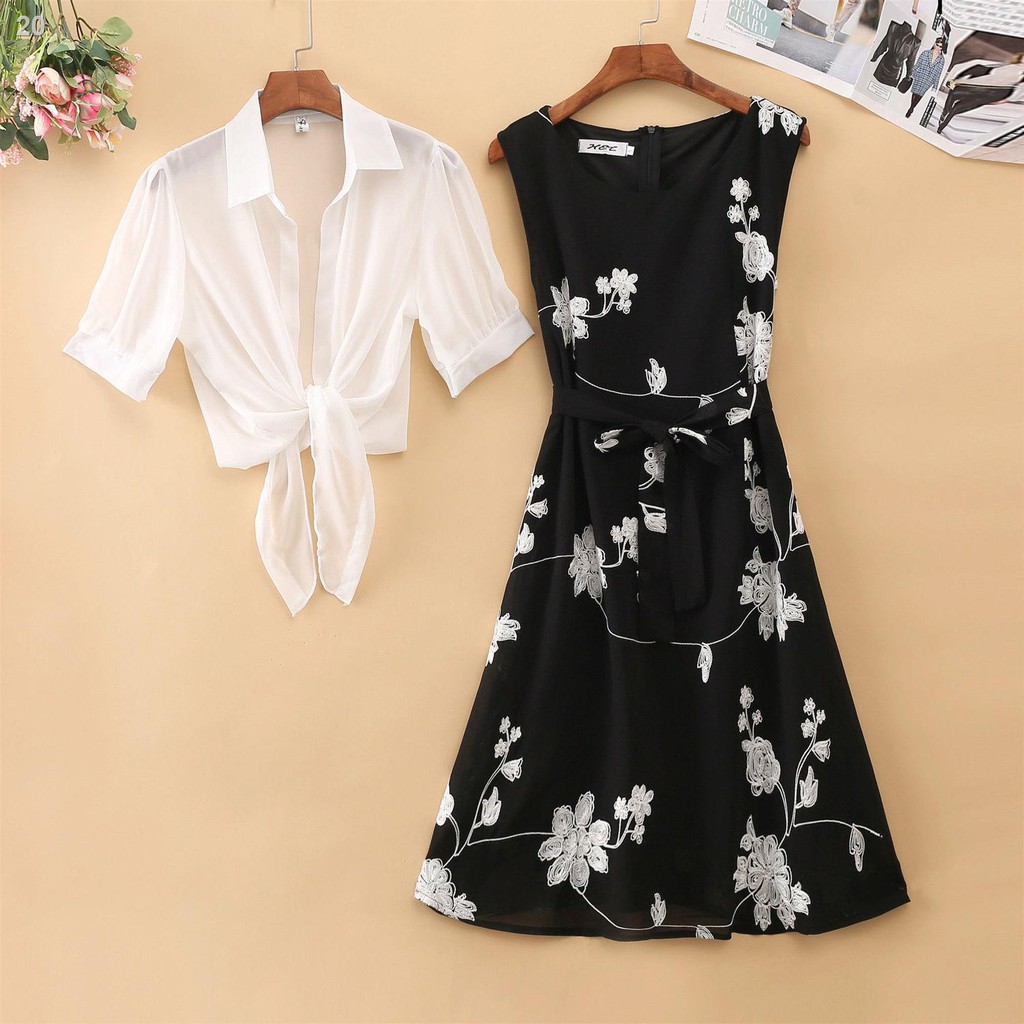 Một chiếc/bộ váy đen nhỏ in hoa cổ điển mùa hè năm 2021 chữ A thon gọn không tay cạp cao liền hai mảnh