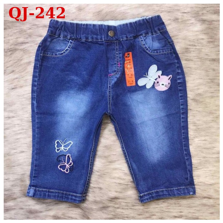 Quần short jean bé gái thêu 18-41kg. Chất jean thun mềm- co giãn nhẹ cho bé thoải mái vận động.