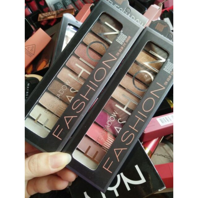 Phấn mắt tone nude