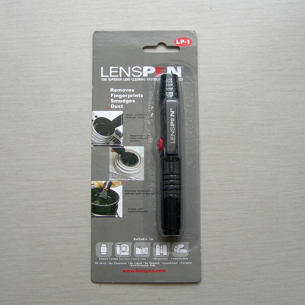 Dụng cụ làm sạch bụi ống kính Lenspen