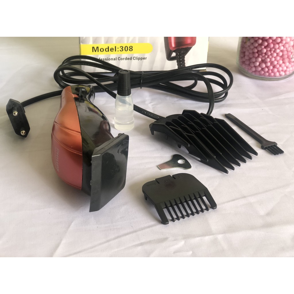 Tông đơ cắt tóc cắm điện philps 308 máy có bộ phận giảm ồn, chạy êm.Mũi dao cắt rất sít với lược