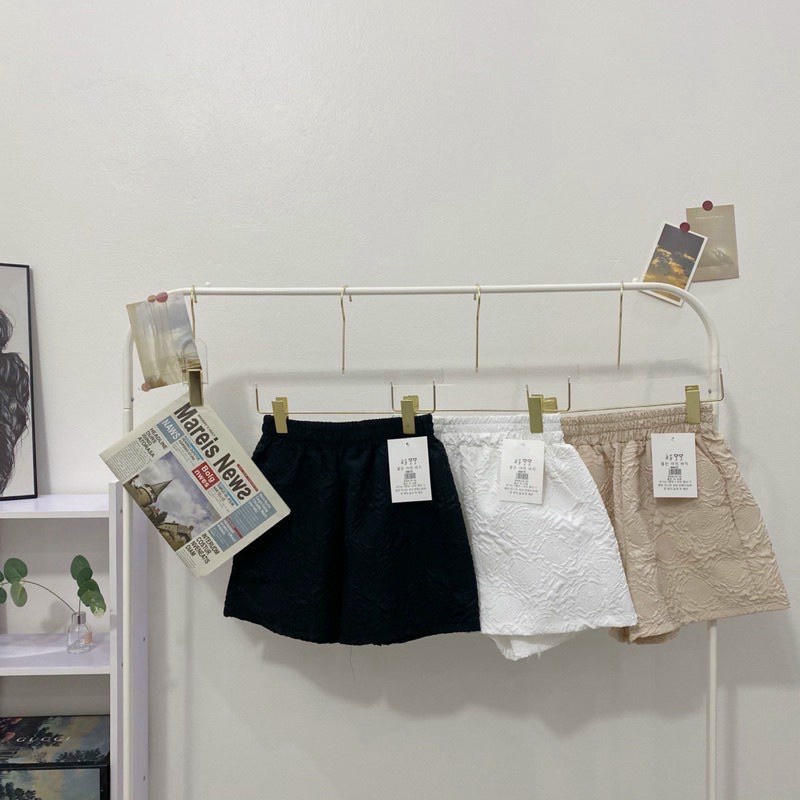 Quần Đùi Nữ Chất Xốp Nhăn In Nổi Hoa Hồng Dáng Phồng Mặc Đẹp Dễ Phối Đồ [NEW UNISEX]