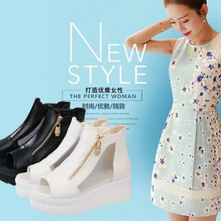 Giầy nữ độn đế hở mũi khóa cá tính