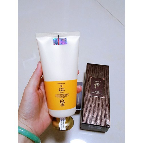 Sữa rửa mặt hoàng cung ( 180 ml ) ( vàng hoặc trắng )