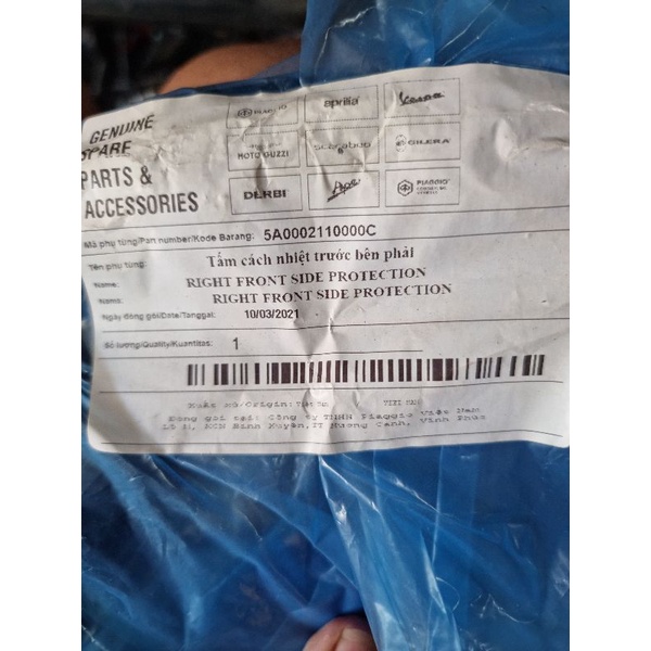 Ốp yếm trước bên phải liberty 125 3Vie S chính hãng