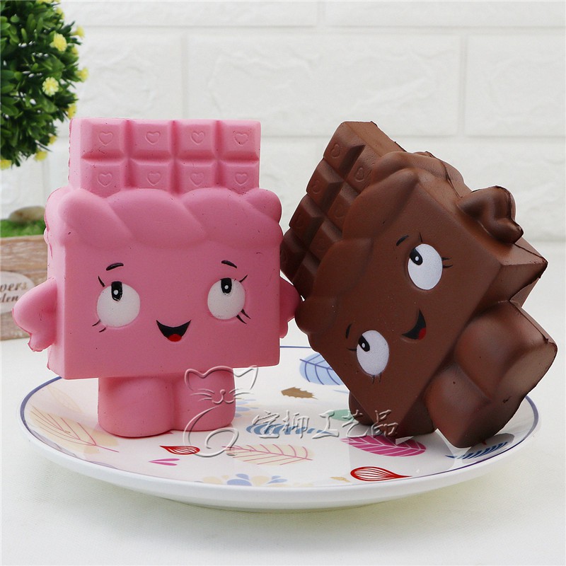 SquiShy Bánh Kem SoCoLa Chocolate TO BỰ đáng yêu màu hồng