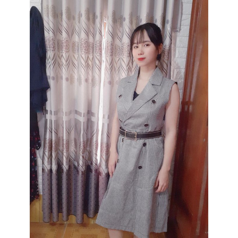 Váy cổ ves dáng mangto