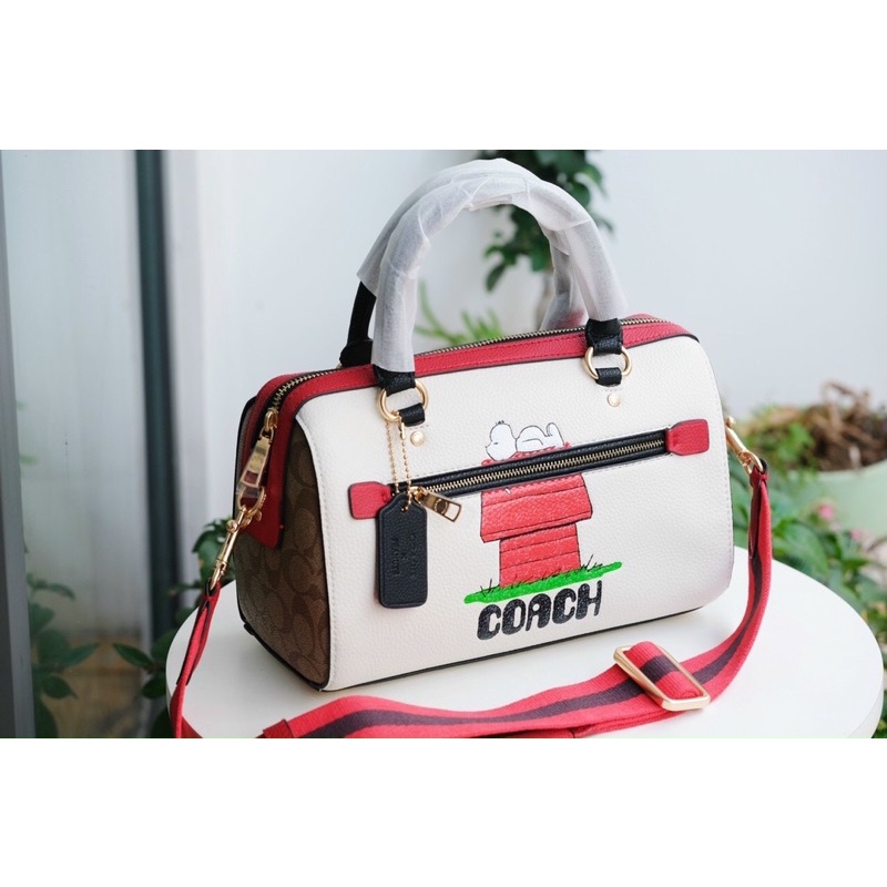 TÚI COACH TRỐNG PEANUT SNOOPY