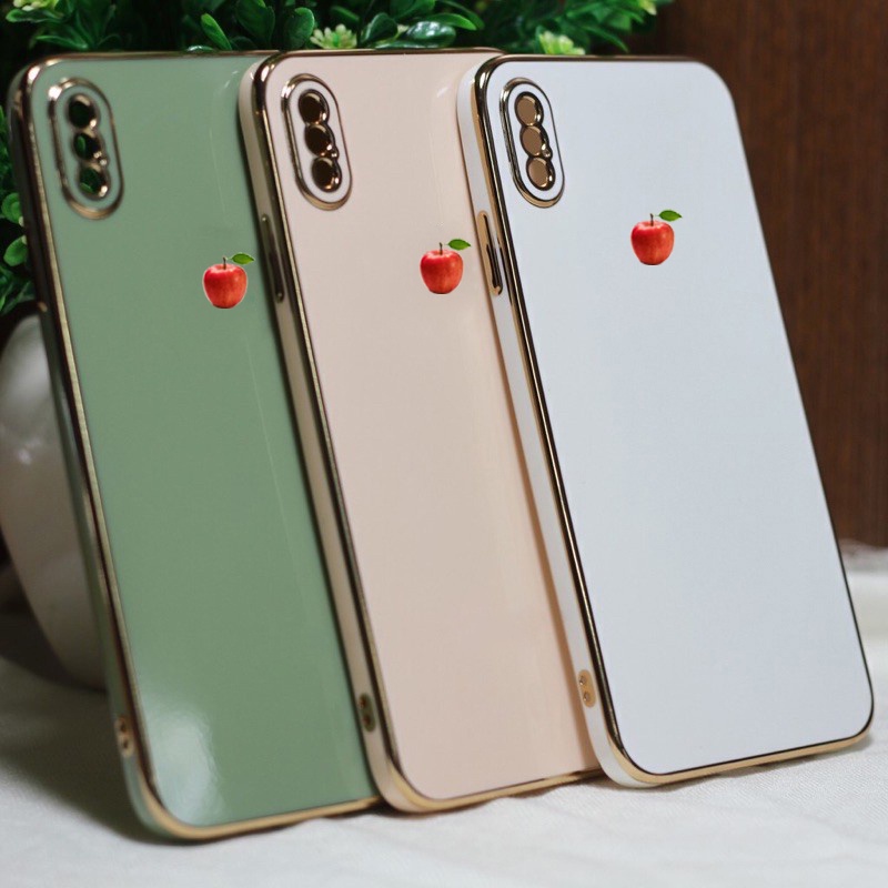 Ốp lưng X - Xs - Xs Max cạnh vuông kiểu dáng 12 cực đẹp. Ốp dẻo, viền vàng sang trọng.