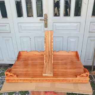 Bàn thờ treo tường gỗ xoan ngang 100cm trơn vàng nhạt ( kèm cặp Eke Gỗ )