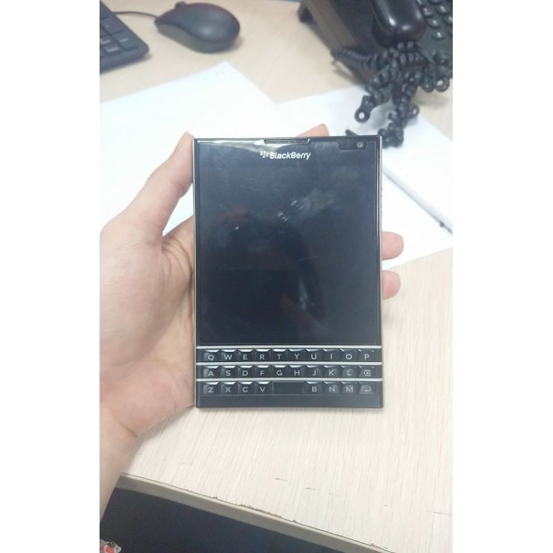 điện thoại blackberry passport