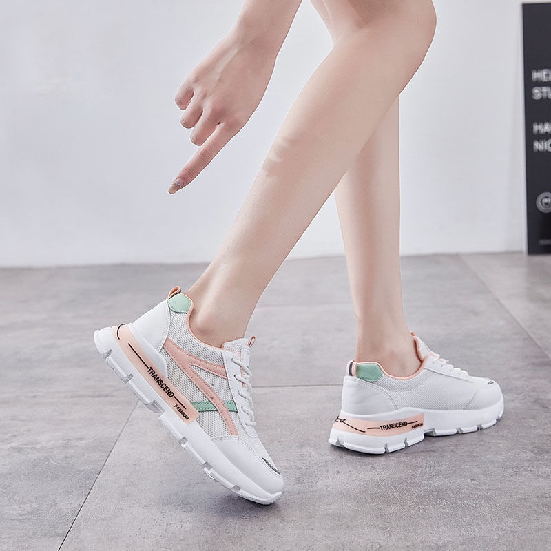 Giày thể thao nữ trắng đẹp xọc xanh viền hồng transcend điểm nhấn thời trang ulzzang