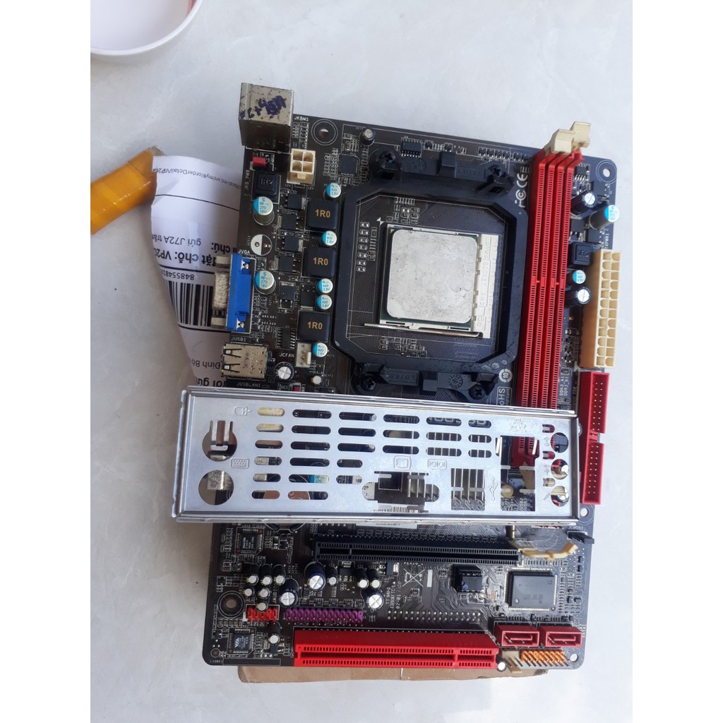 COMBO MAIN AMD AM3 BIOSTAR +CPU ATHLON X2 215