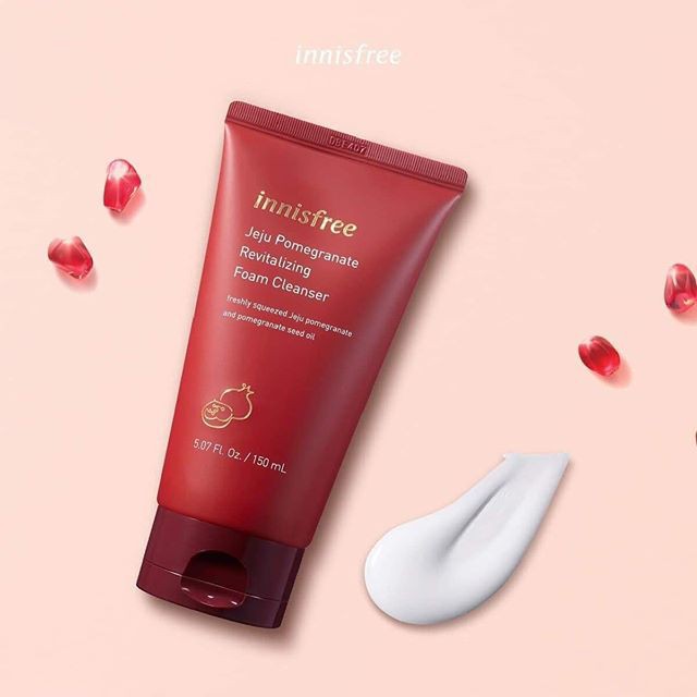 Sữa Rửa Mặt Lựu Innisfree Jeju Pomegranate Revitalizing Foam Cleans