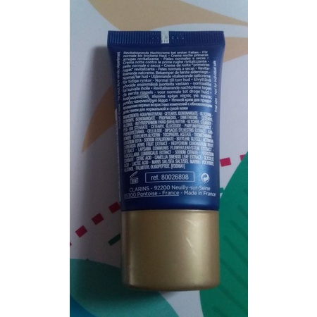 Kem Dưỡng Da Ban Đêm Clarins Multi-Active Targets Revitalizing Night Cream 15ml