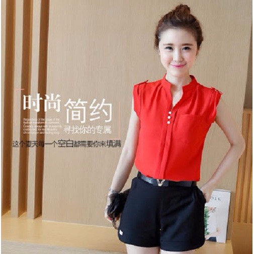 Áo kiểu phối nút xinh xắn