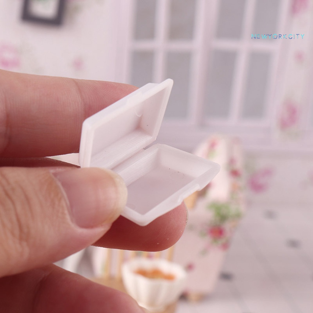 Set 2 Hộp Cơm Trưa Mini Bằng Nhựa Đa Năng Cho Nhà Búp Bê 1/12