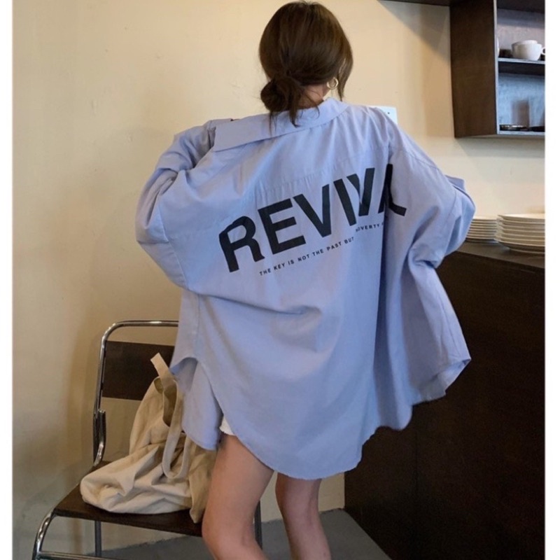Áo khoác sơ mi xanh dương in chữ REVIVAL thời trang