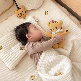Gối mỏng Chezbebe hút mồ hôi cho bé (cam kết chính hãng)