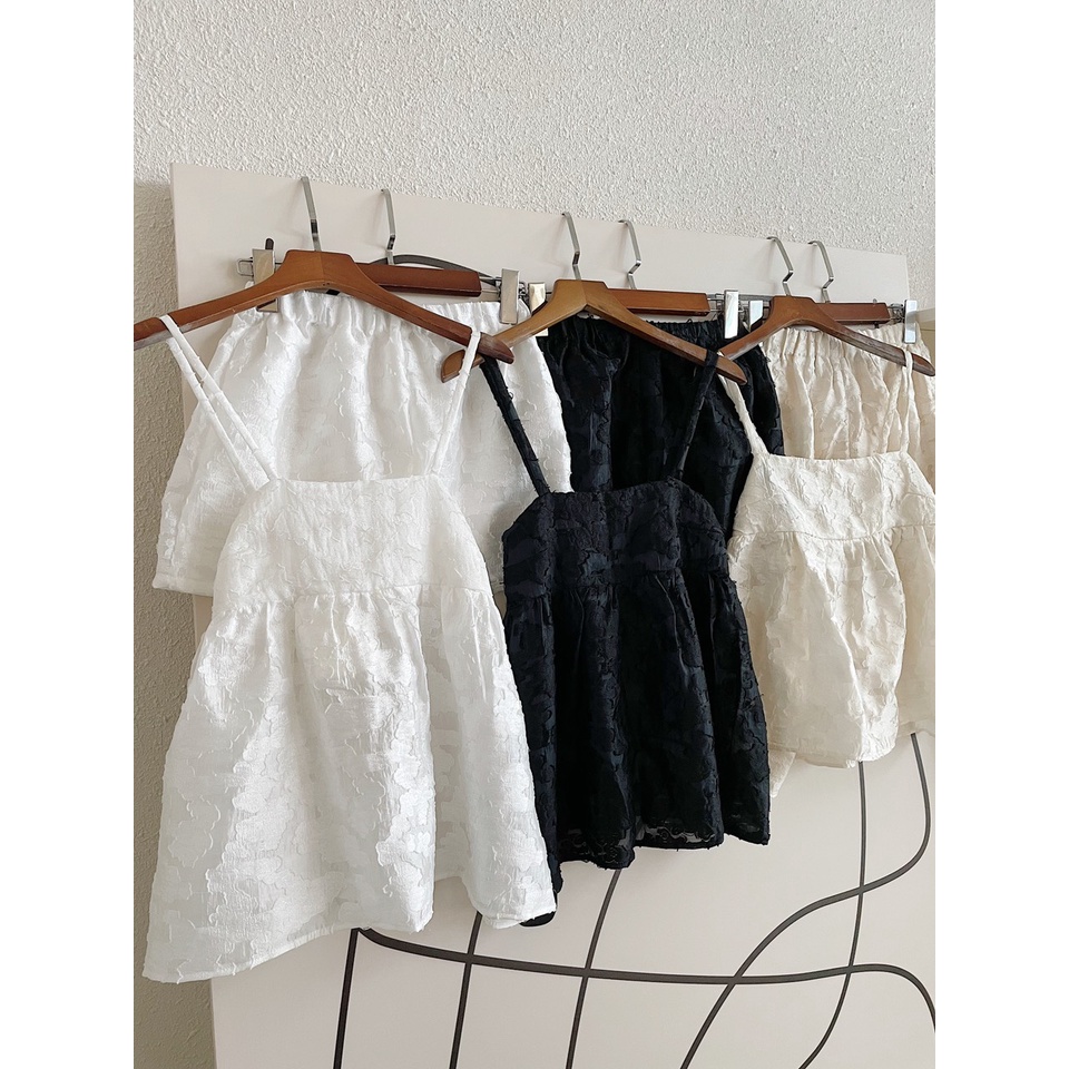TUBYCATU | Bộ áo dây và quần hoa kem/ đen