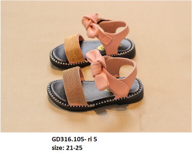 Sandal đính hạt nơ hồng