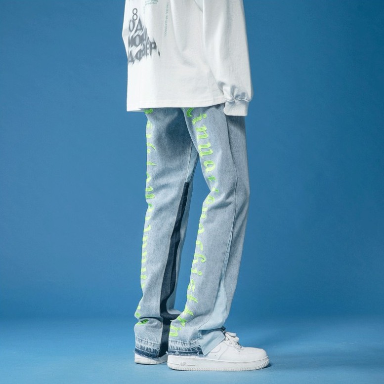 Quần jean dài ống rộng thêu chữ hợp xu hướng thời trang cho nam