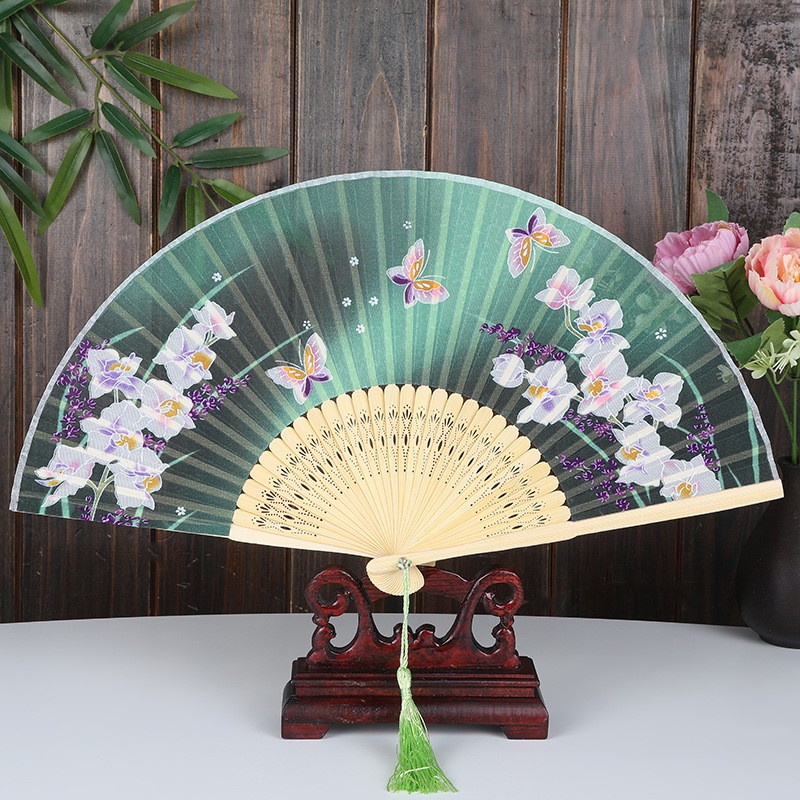 Quạt lụa cổ trang tinh tế hàng chất lượng cao
