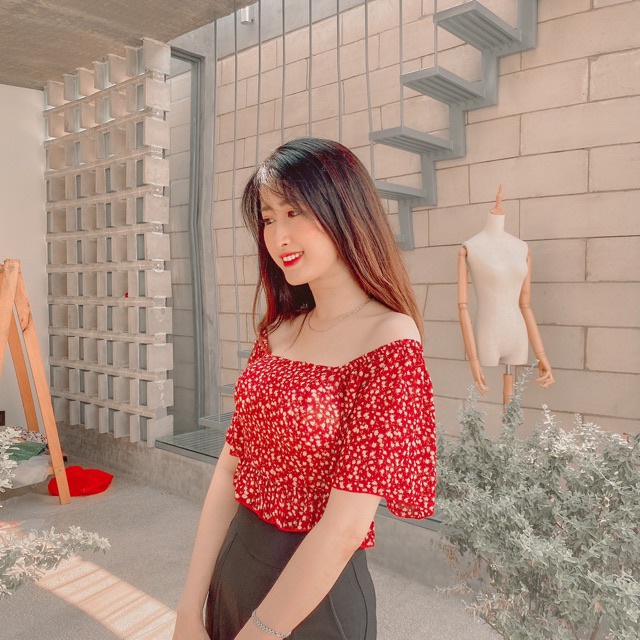 [Mã FAMARAL1 giảm 10K đơn 50K] Áo kiểu nữ, áo nữ hoa nhí crop hoa peplum2 màu trắng đỏ có mút ngực size S M L SKUA-29