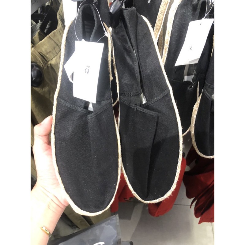 Size 41,42,43 Giầy bệt nam H&M chất vải dù phối viền cói