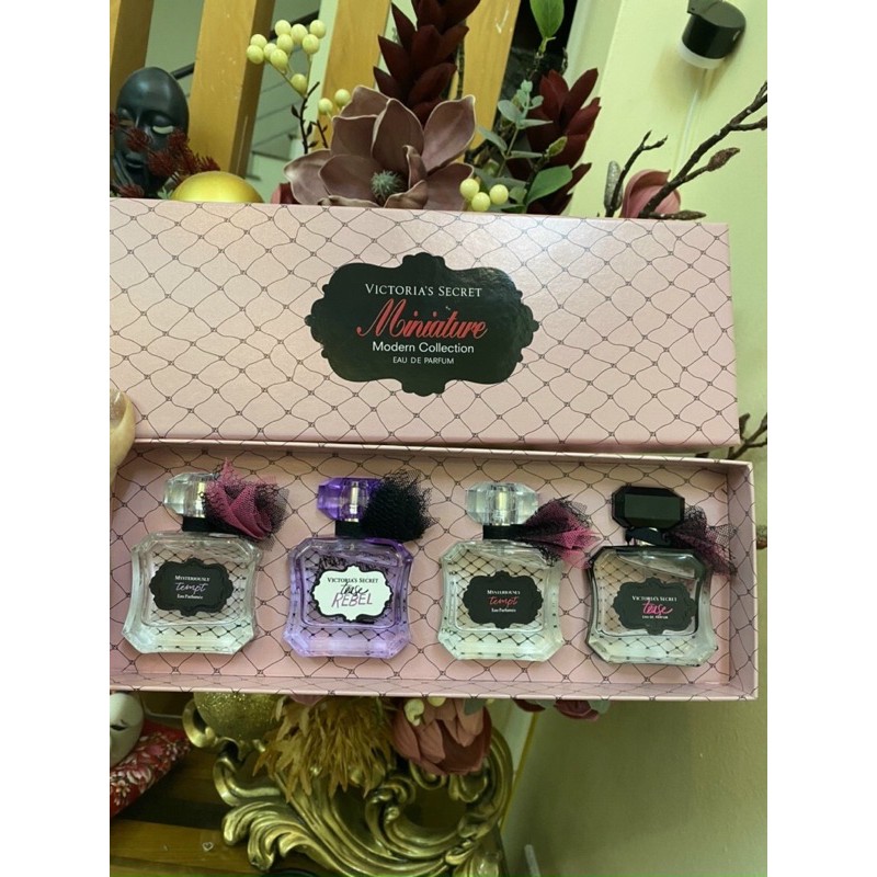Set Bộ Nước Hoa Victoria's Secret mini 4 Chai