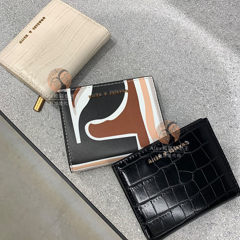 Cô gái ví ngắn mini mặt cá sấu Charles & Keith Singapore đại lý mua nhỏ CK6-10701003