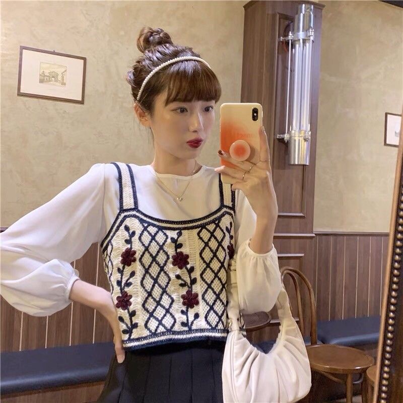 Áo 2 dây len sợi thêu hoa
