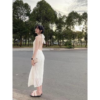 Đầm maxi trắng cột cổ hở lưng xinh đẹp