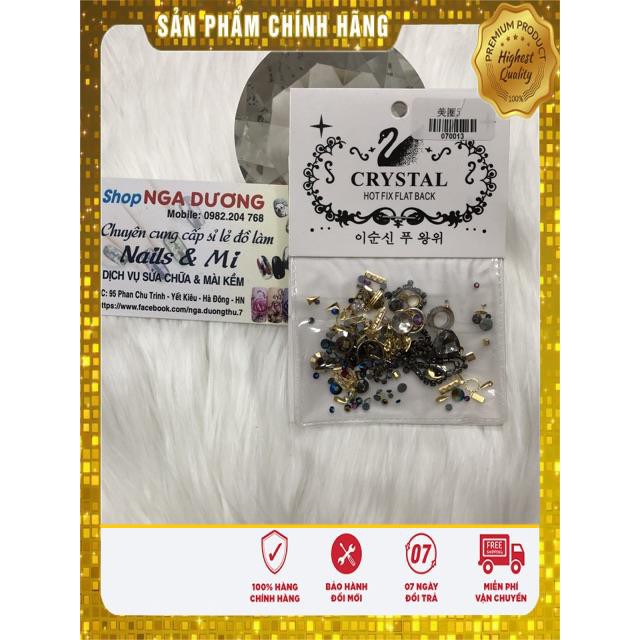 Đá đính móng mix kiểu khác nhau