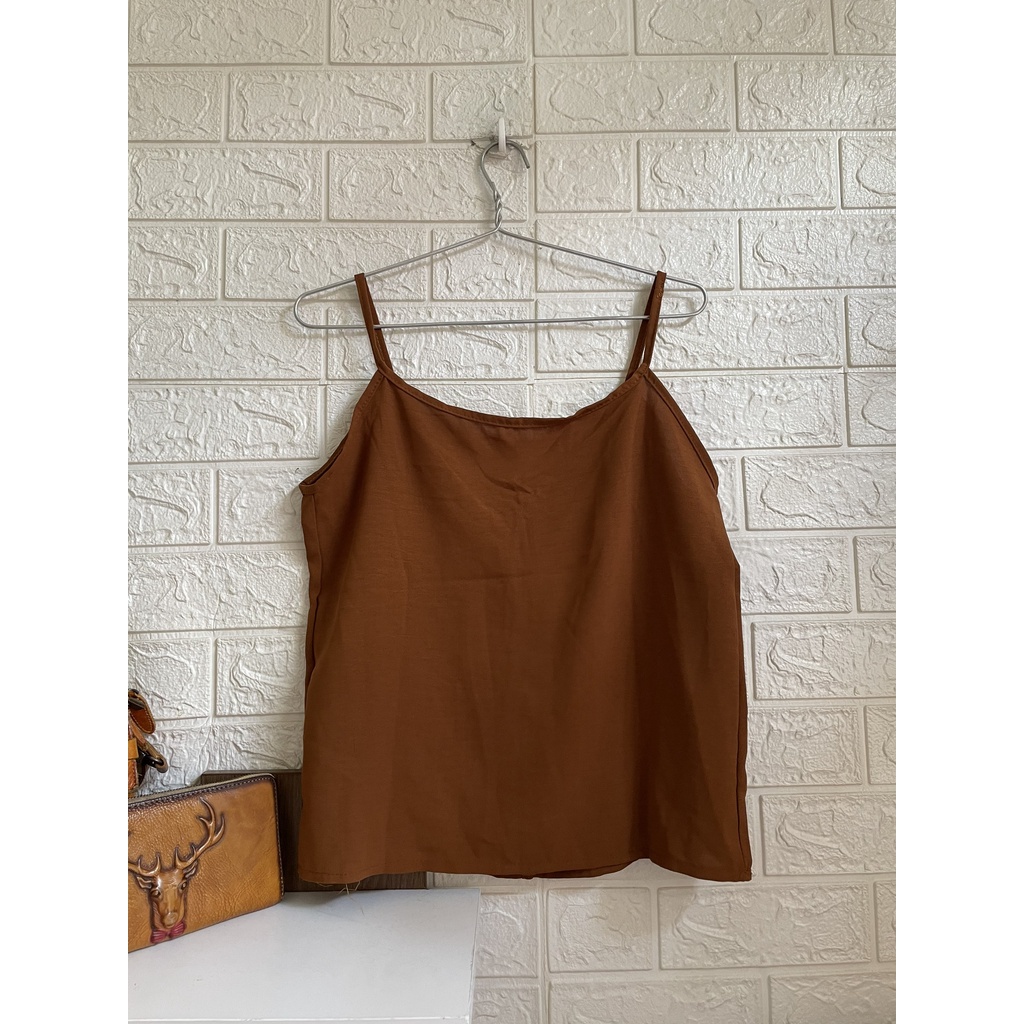 Áo dây phối nút