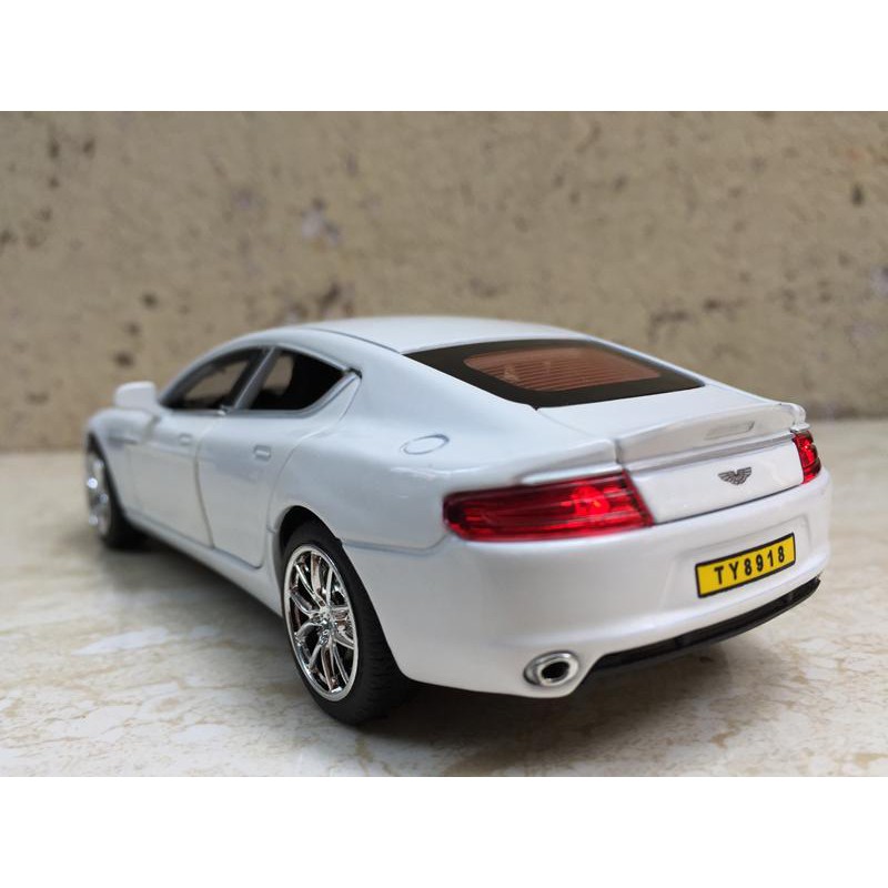 Mô hình xe ô tô Aston martin sedan - 1:32