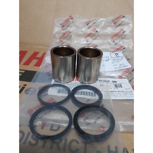 Bộ 2 piton và 4 gioăng heo thắng đĩa trước Exciter 4 số 5 số xe côn tay.KHÁCH HÀNG XEM KỸ SP TRƯỚC KHI CHỌN