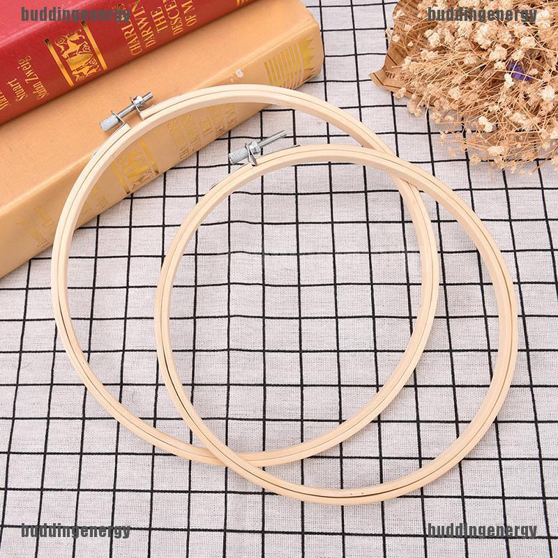 Khung Thêu Hình Tròn Bằng Gỗ