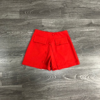 Short H0bbs Vạt đắp đính nút bọc