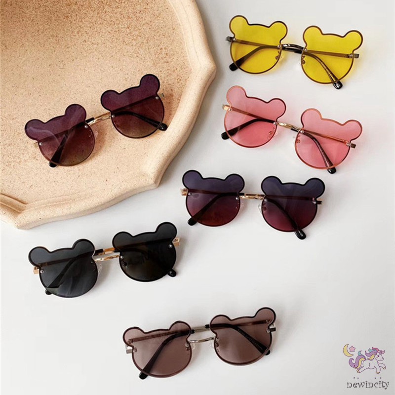 Kính mát hình gấu nhiều màu đáng yêu cho bé trai bé gái