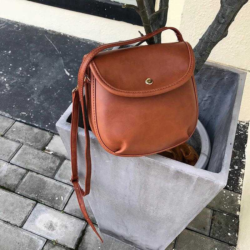 Túi đeo chéo làm bằng da PU phong cách thời trang nữ