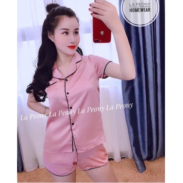 Bộ bijama đùi lụa chạy viền cổ chất lụa